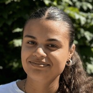 Emilia, Schulbegleiterin bei ARCHIMED